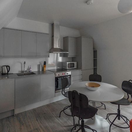 Top Floor Apartment High Street Kensington Лондон Екстер'єр фото