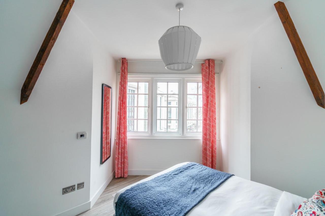 Top Floor Apartment High Street Kensington Лондон Екстер'єр фото