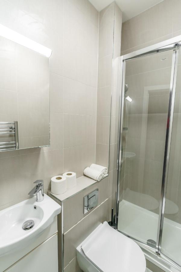 Top Floor Apartment High Street Kensington Лондон Екстер'єр фото