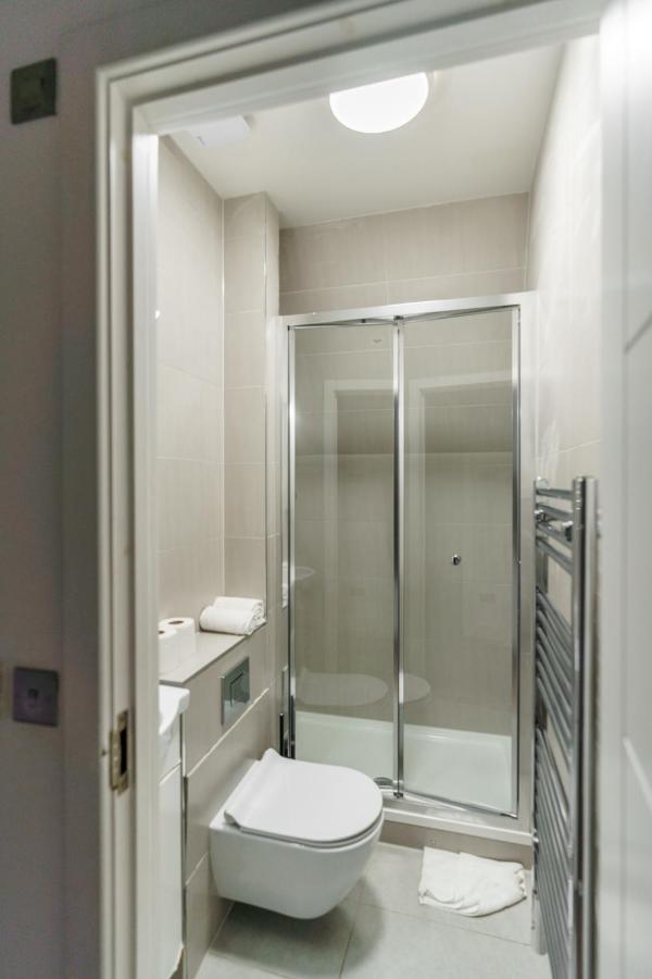Top Floor Apartment High Street Kensington Лондон Екстер'єр фото
